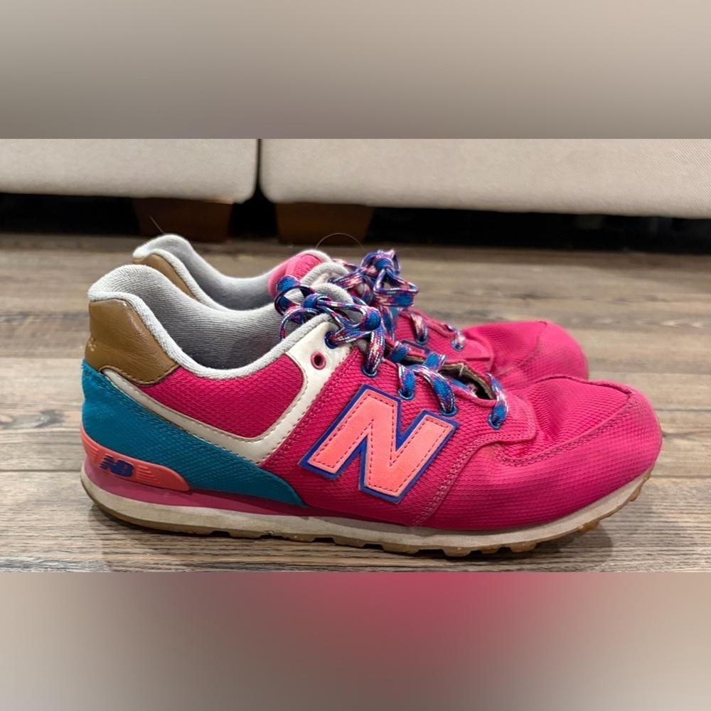 New Balance 574 Pink Teal Retro Sneakers Size 7